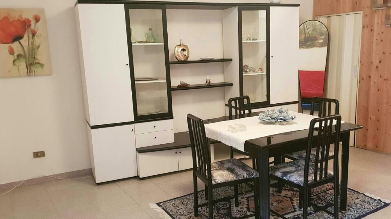 Terrazza Nel Borgo Apartamento Santo Stefano di Magra Exterior foto