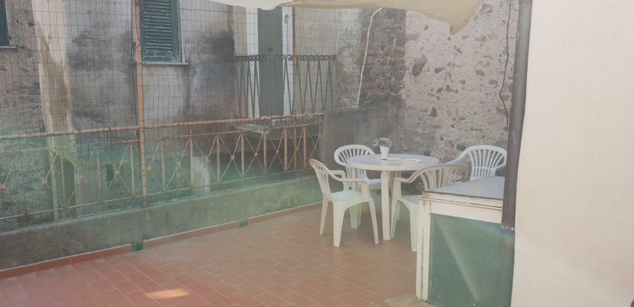 Terrazza Nel Borgo Apartamento Santo Stefano di Magra Exterior foto